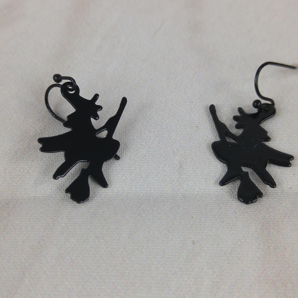 Avon Halloween Motif Earrings